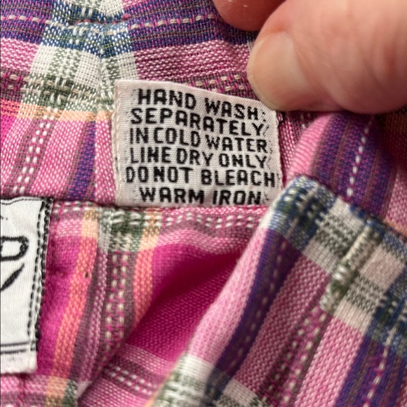 Vintage Stylish Plaid Women's Bermuda Shorts in Pink and White - Picture 10 of 13